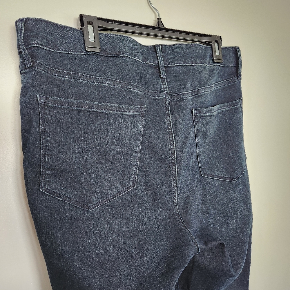 Old Navy High Rise Rockstar Jeans PLUS - Picture 12 of 12